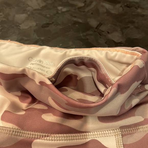 Calvin Klein Performance Shorts - Picture 4 of 4